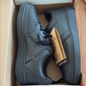 Men's Black Nike Sneakers